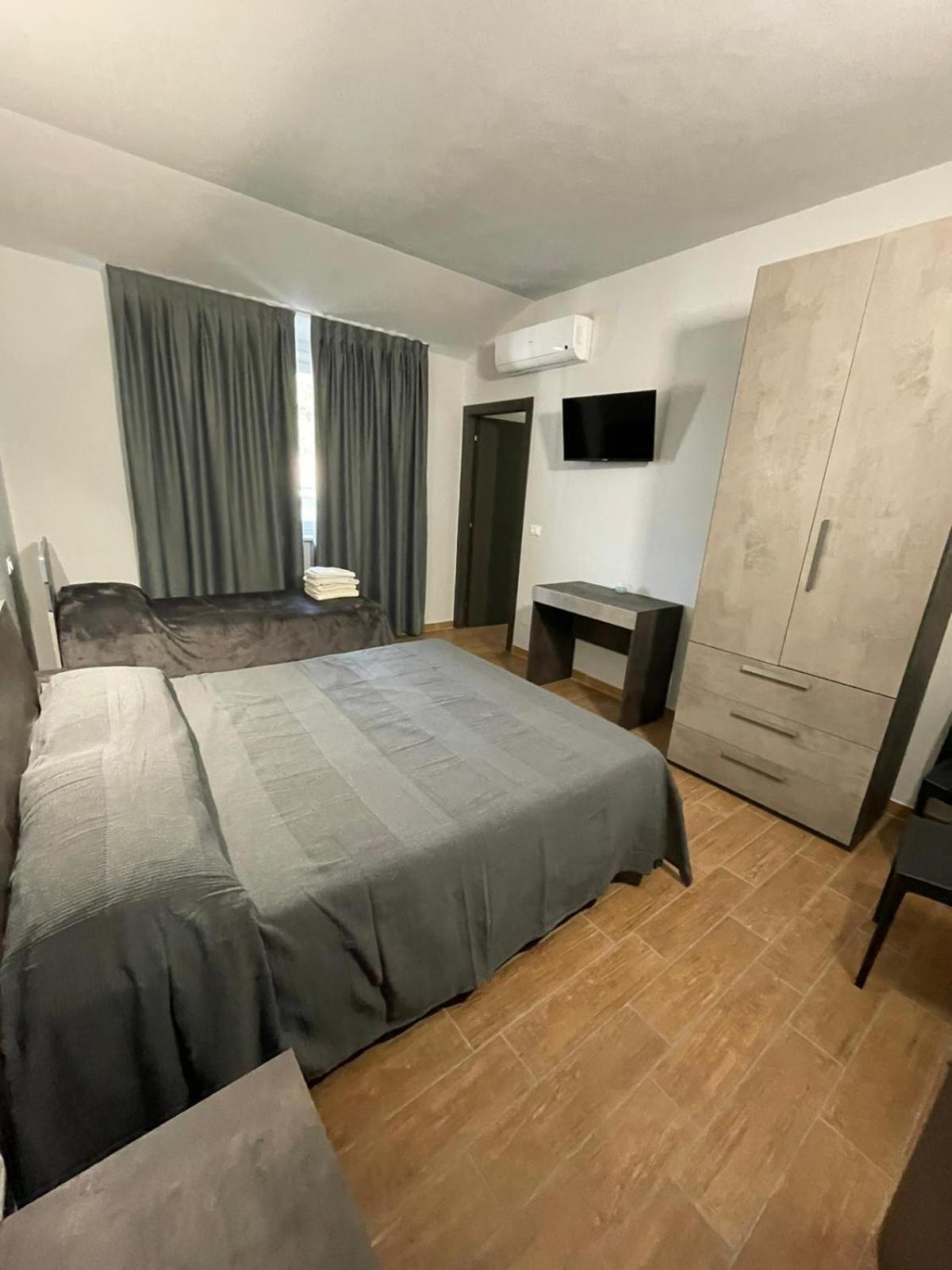 De Santi Hotel Candia Canavese ภายนอก รูปภาพ